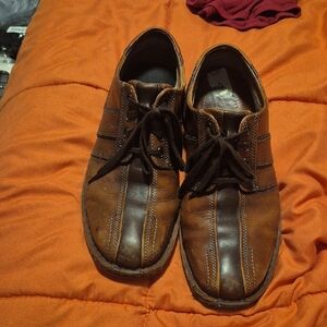 Clarks Men's Two-Tone Brown Leather Oxfords